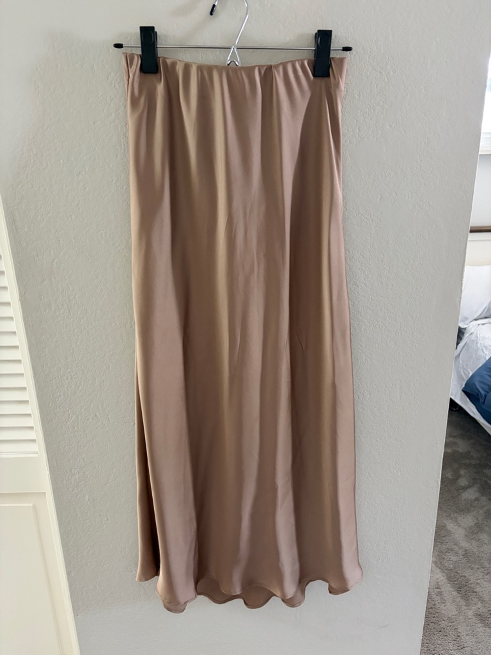 Zara Satin Slip Skirt in Taupe/champagne